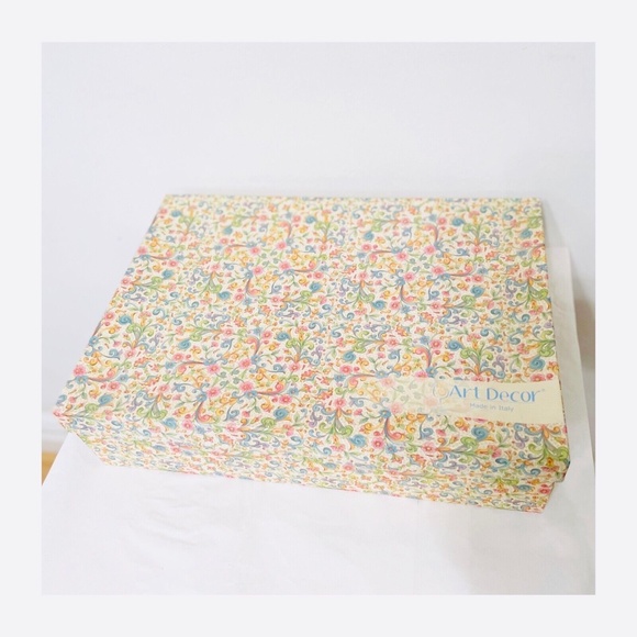 NEW Set of 4 Made in Italy Champagne Glasses Silver Rim NEW IN BOX - Picture 3 of 3